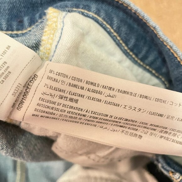 Hollister High Waist Distressed Medium Wash Denim Shorts - Size 28 - Picture 6 of 9